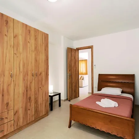 Kleovoulos House *